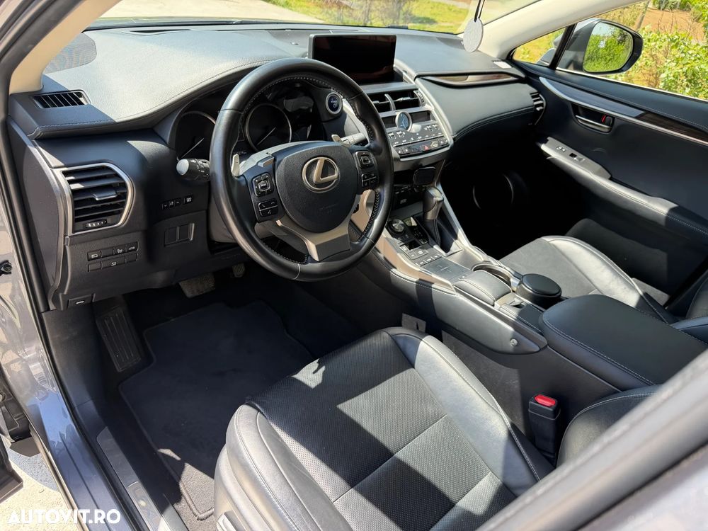 Lexus Seria NX - 11