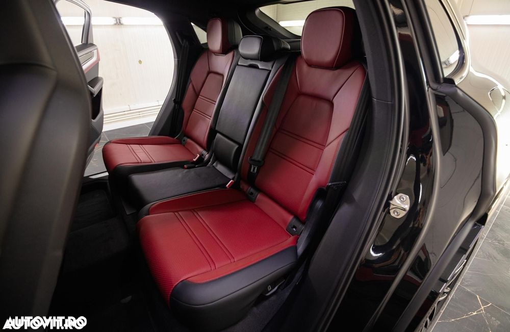 Porsche Cayenne Coupe - 17