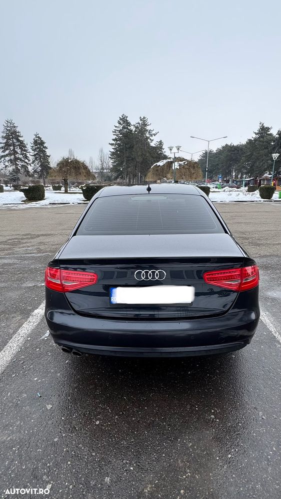 Audi A4 2.0 TDI DPF S line Sportpaket - 4