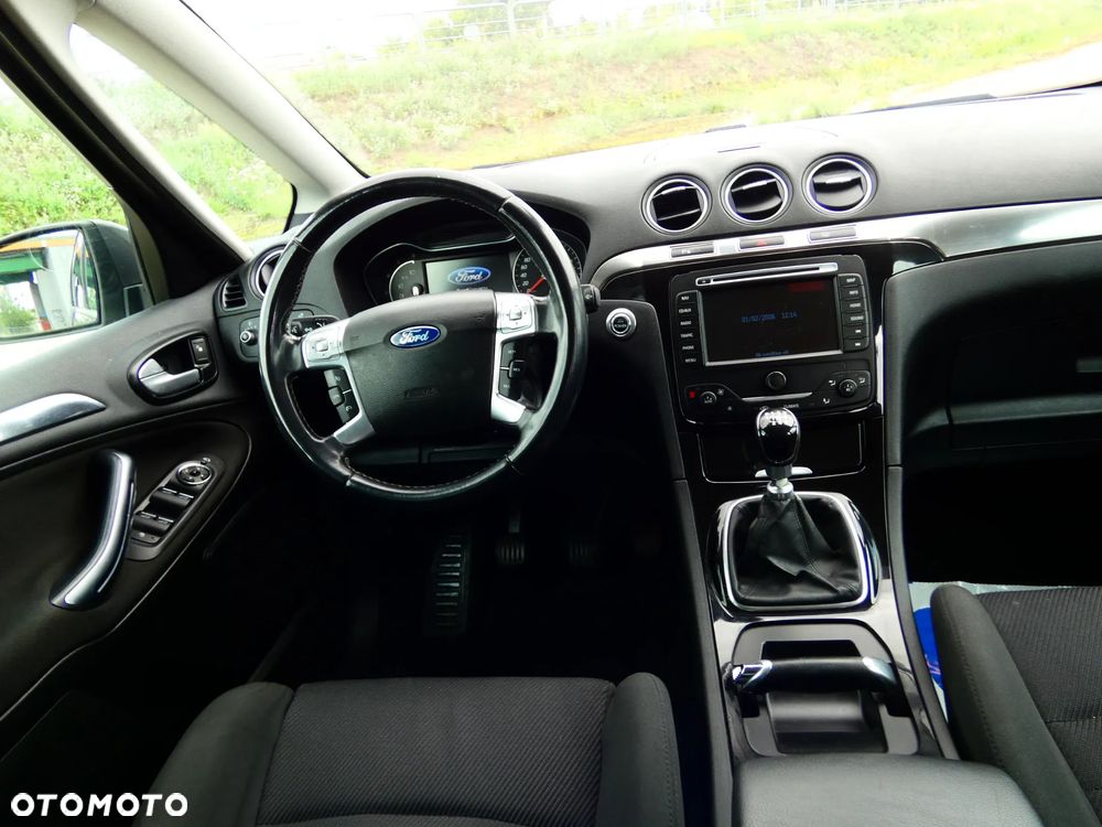 Ford S-Max 2.0 TDCi DPF Titanium - 13