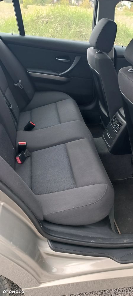 BMW Seria 3 318i - 14