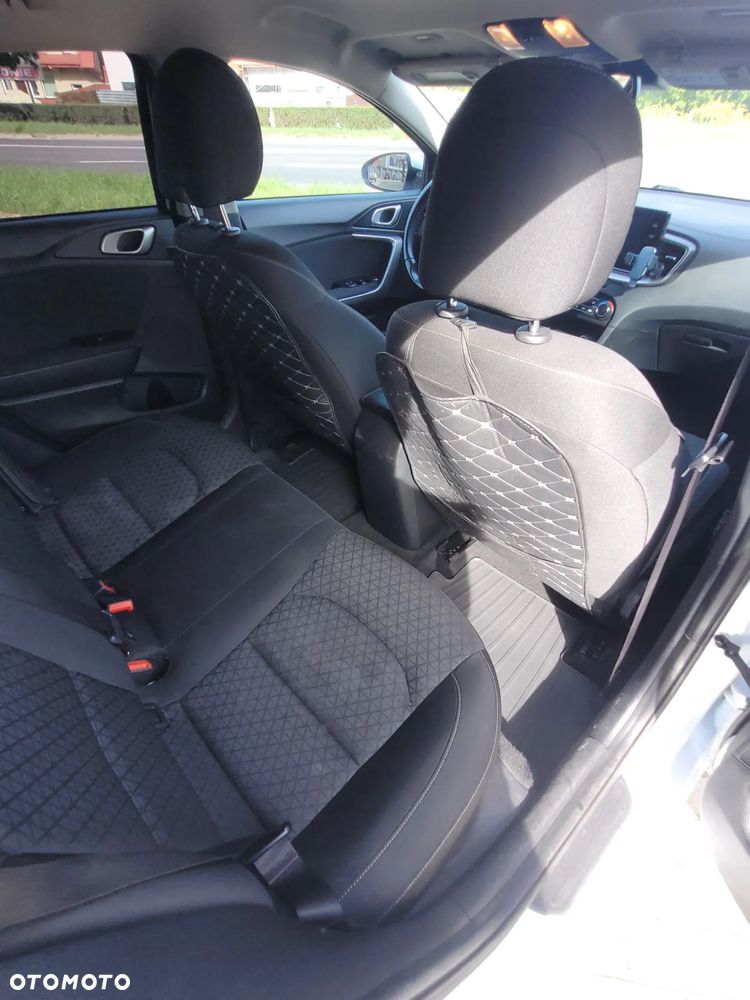 Kia Ceed 1.6 CRDi SCR M - 10