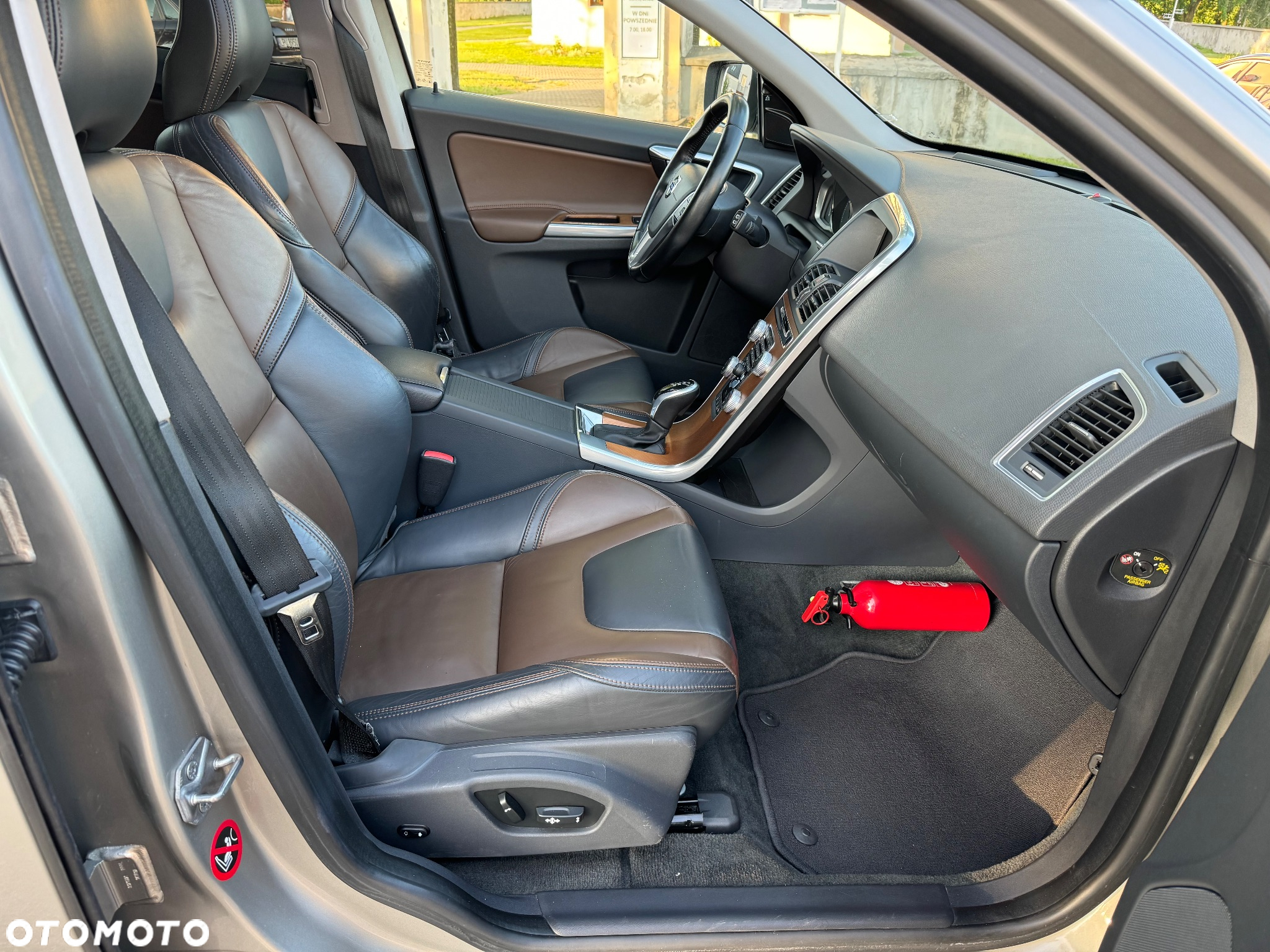 Volvo XC 60 D4 Geartronic Summum - 18