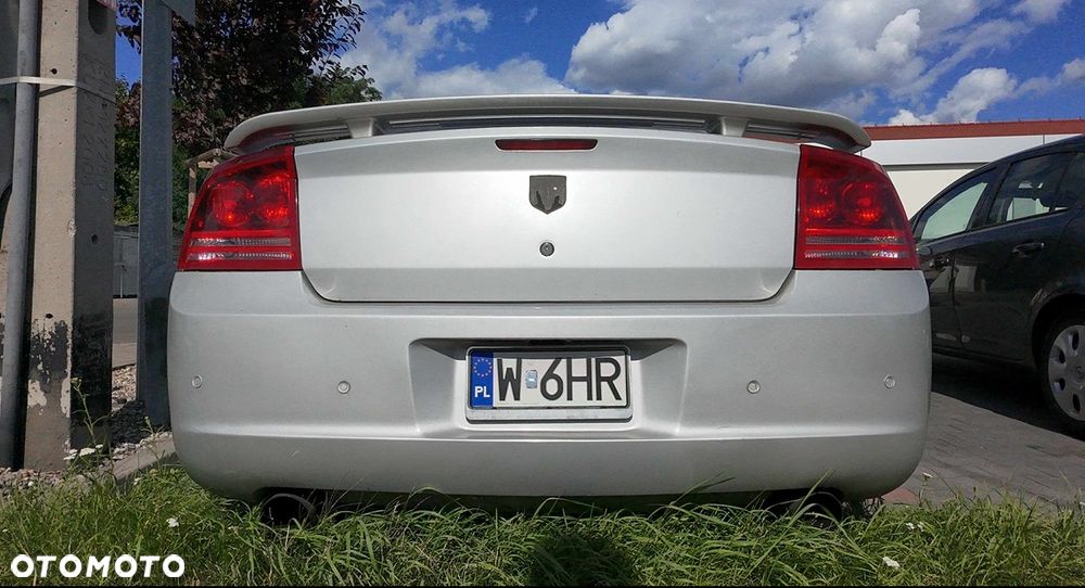 Dodge Charger 2.7 V6 SE - 2