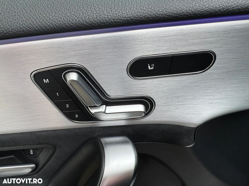 Mercedes-Benz A AMG 35 4Matic AMG Speedshift DCT 7G - 17
