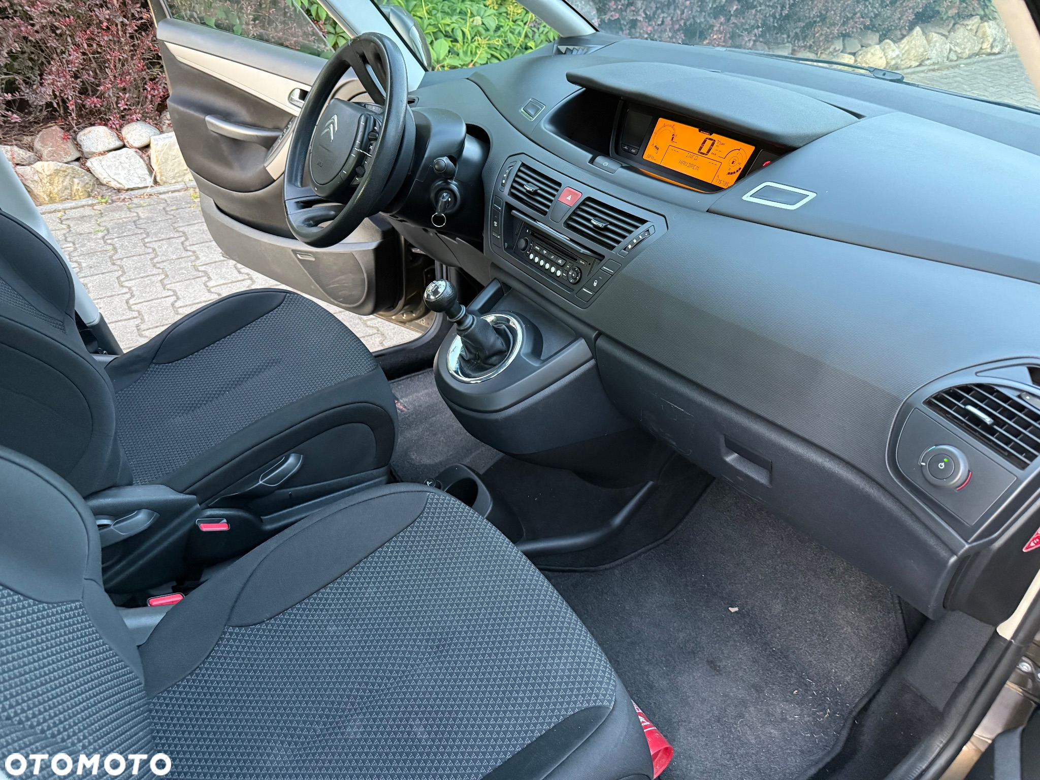 Citroën C4 Picasso HDi 110 FAP Business Class - 24