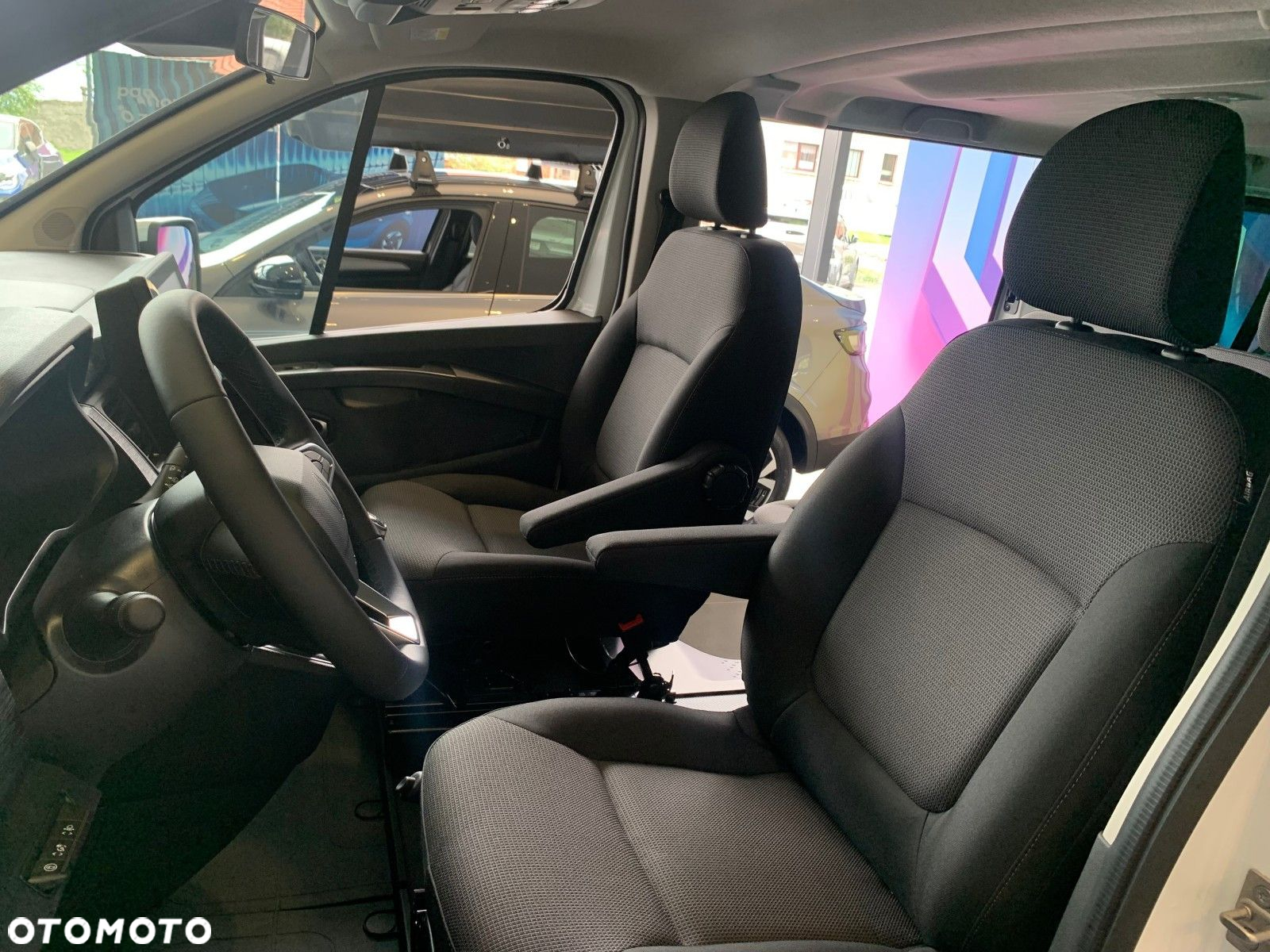 Renault Trafic - 10