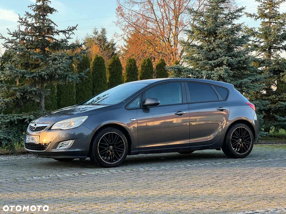 Opel Astra 1.6 - 9