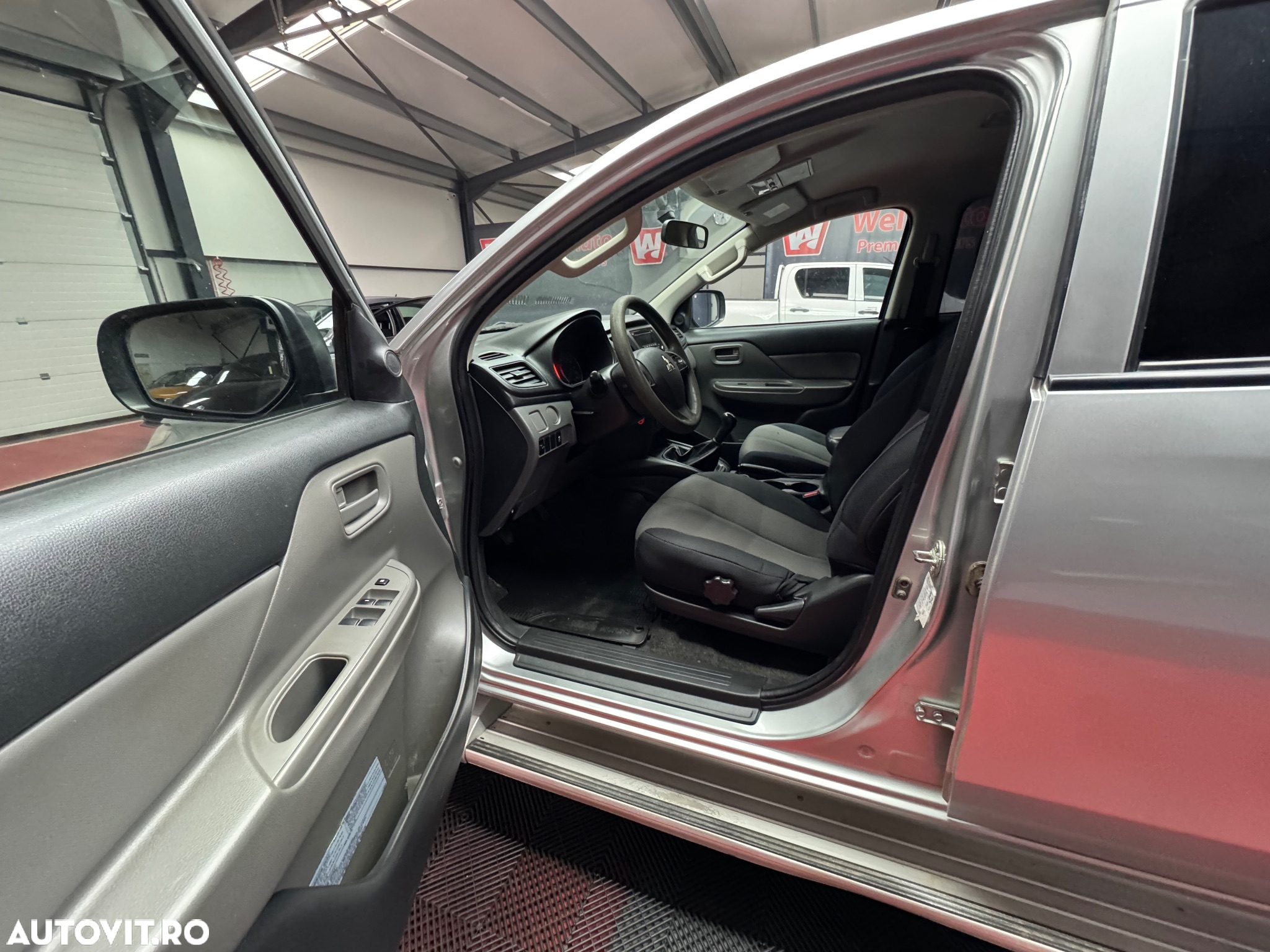 Mitsubishi L200 - 9