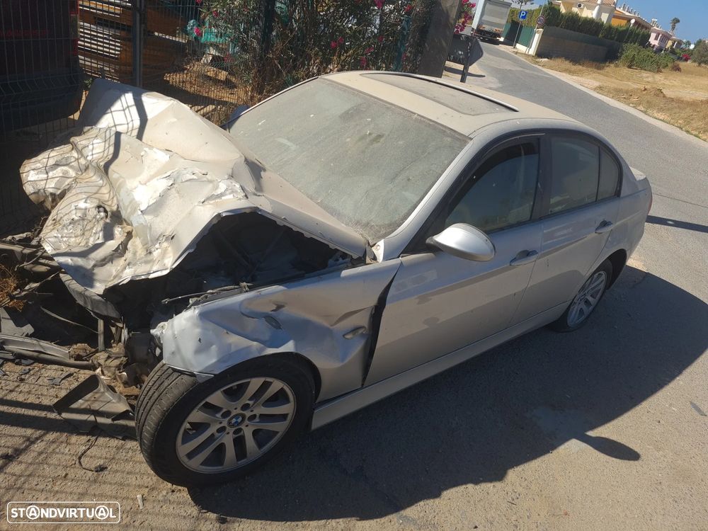 BMW 320 d - 8