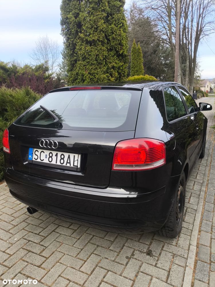 Audi A3 3-drzwiowe 1.6 Ambiente - 7