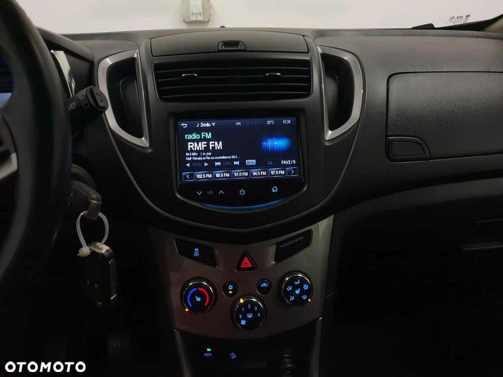 Chevrolet Trax 1.7 D LTZ - 35