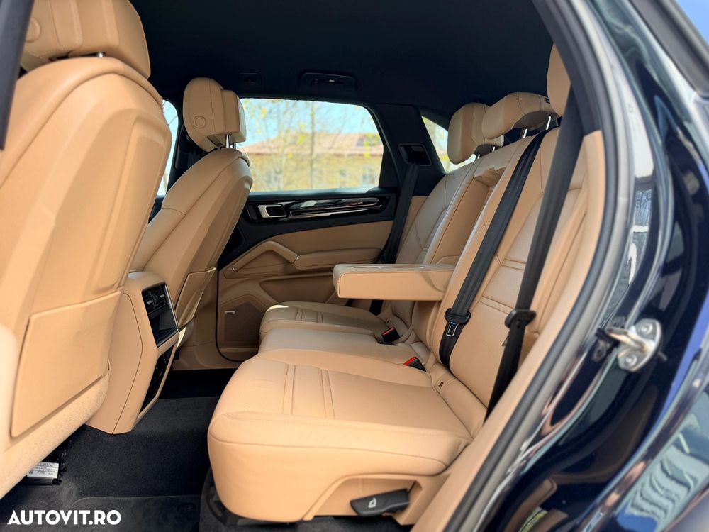 Porsche Cayenne E-Hybrid - 14