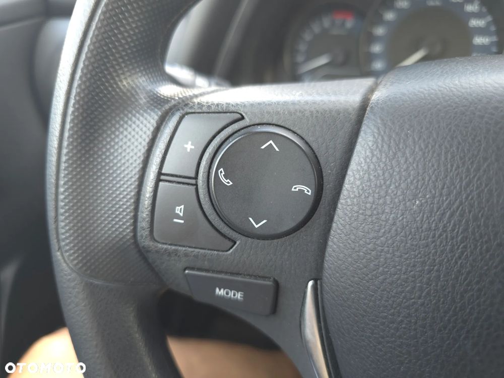 Toyota Corolla 1.6 Active - 19