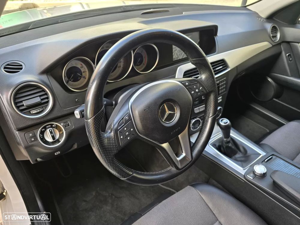 Mercedes-Benz C 200 CDi Avantgarde BlueEfficiency - 12