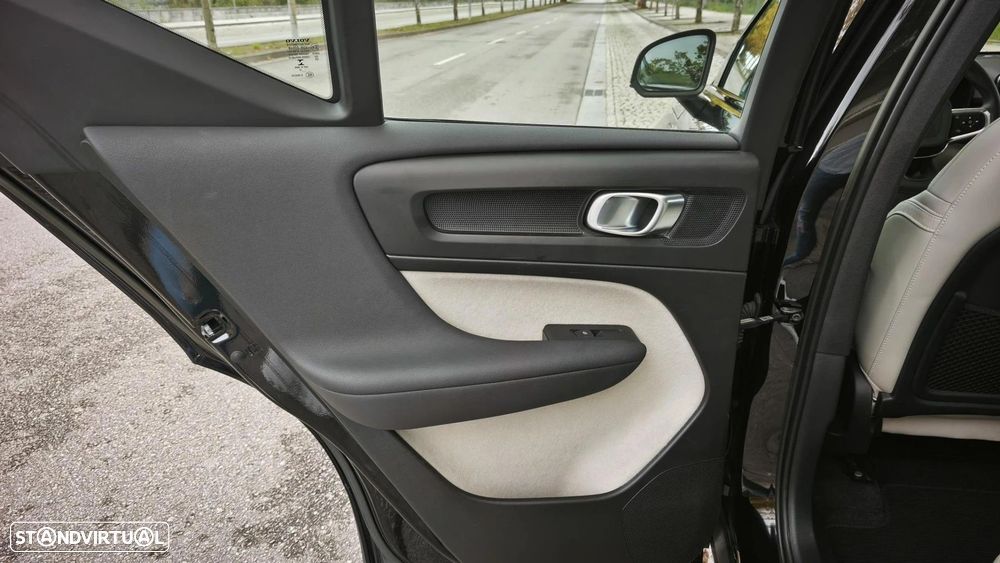 Volvo XC 40 1.5 T4 PHEV Plus Dark - 25