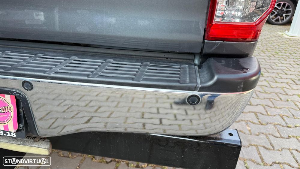 Toyota Hilux 2.5 D-4D 4WD CE - 19