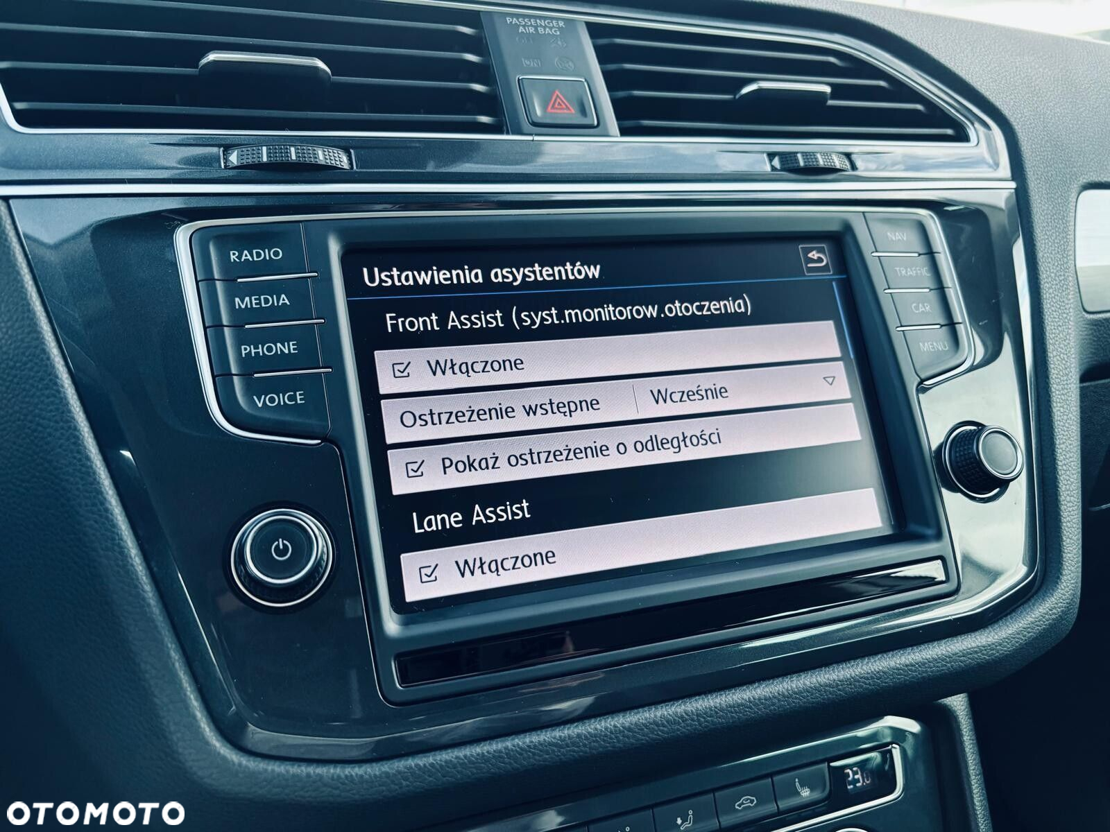 Volkswagen Tiguan - 30
