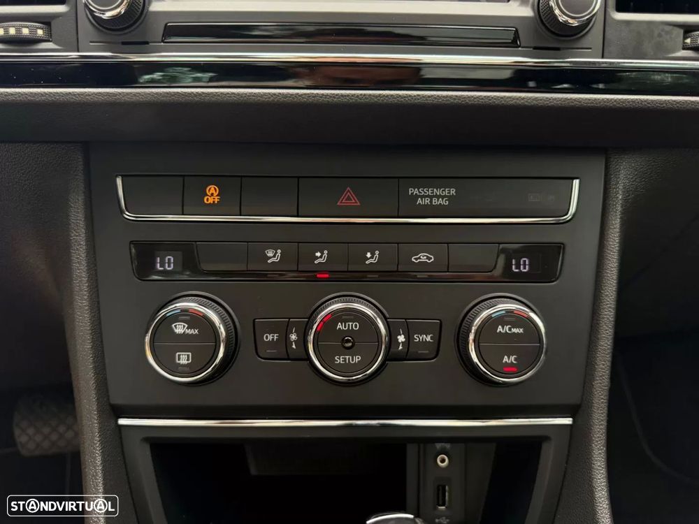 SEAT Leon ST 2.0 TDI DSG Style Edition - 35