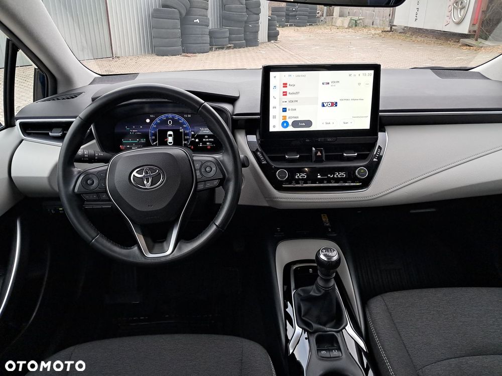 Toyota Corolla - 11