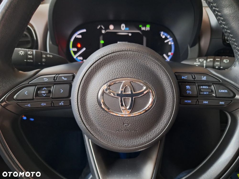 Toyota Yaris Cross Hybrid 1.5 Executive - 12