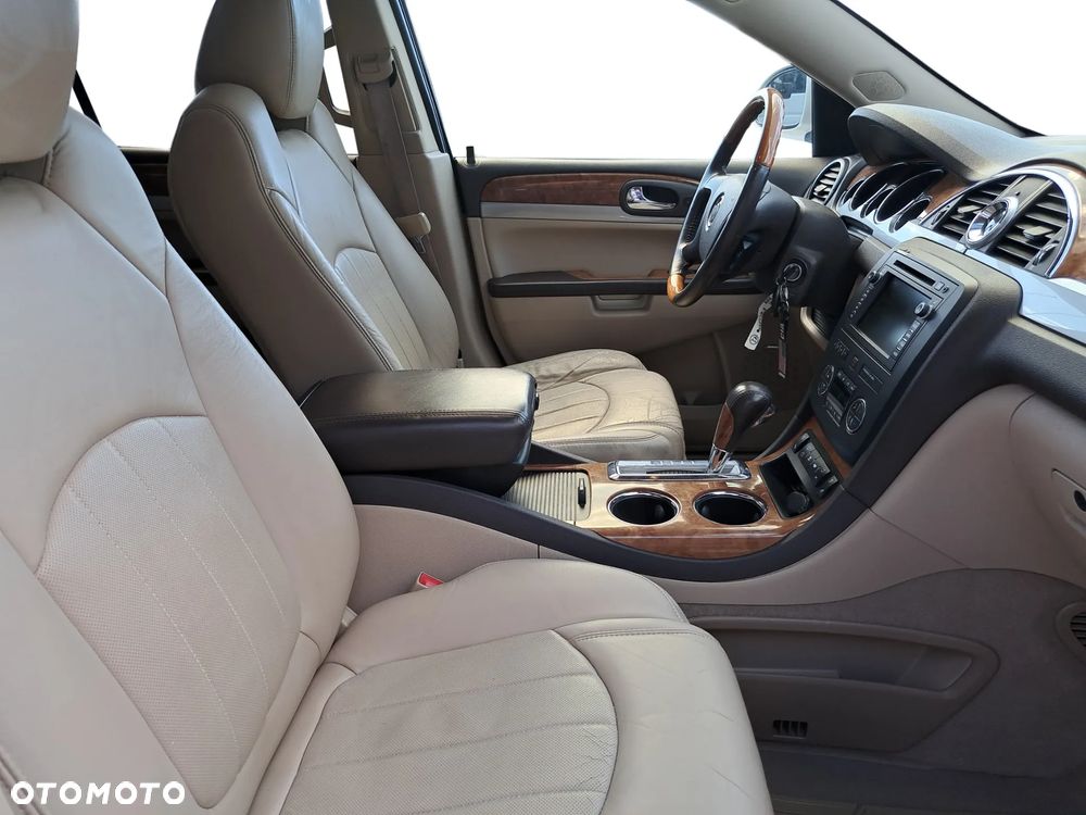 Buick Enclave - 11
