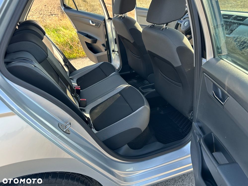 Skoda Fabia 1.2 TSI Active - 19