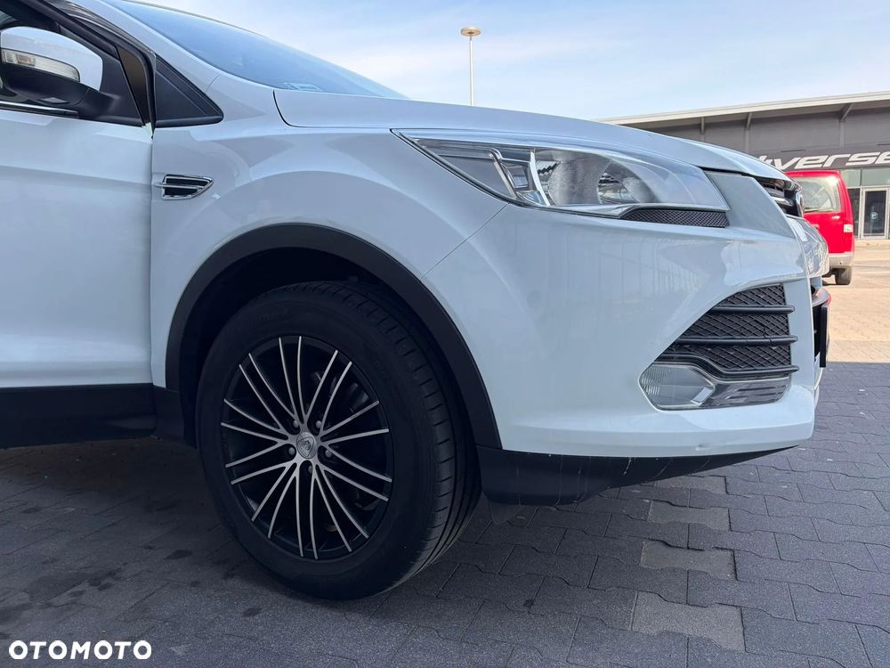 Ford Kuga - 27