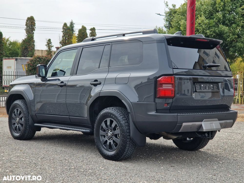 Toyota Land Cruiser 250 - 4