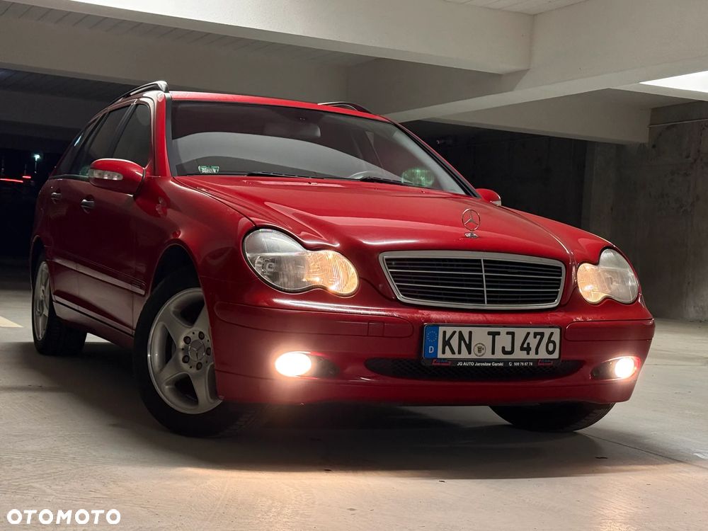 Mercedes-Benz Klasa C 180 T Kompressor Classic - 4