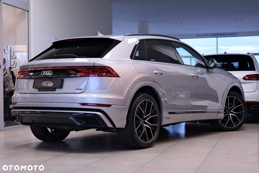 Audi Q8 55 TFSI quattro tiptronic - 7