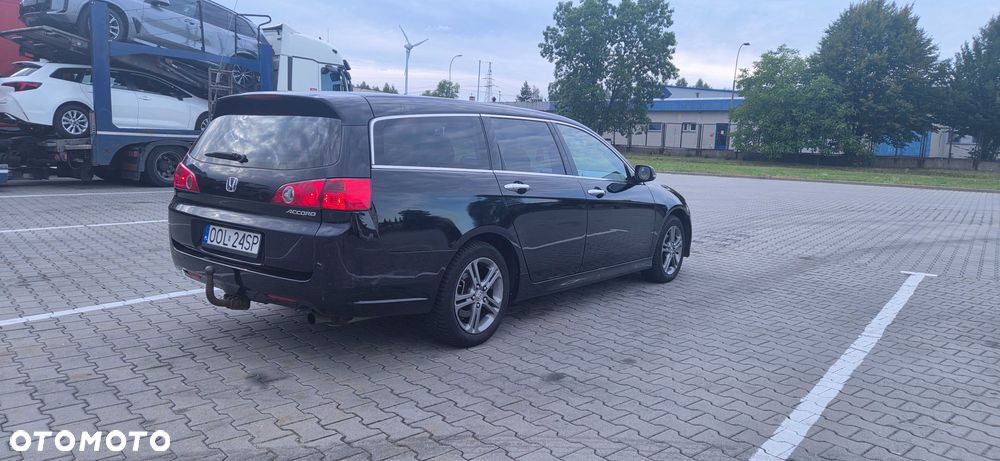 Honda Accord - 4