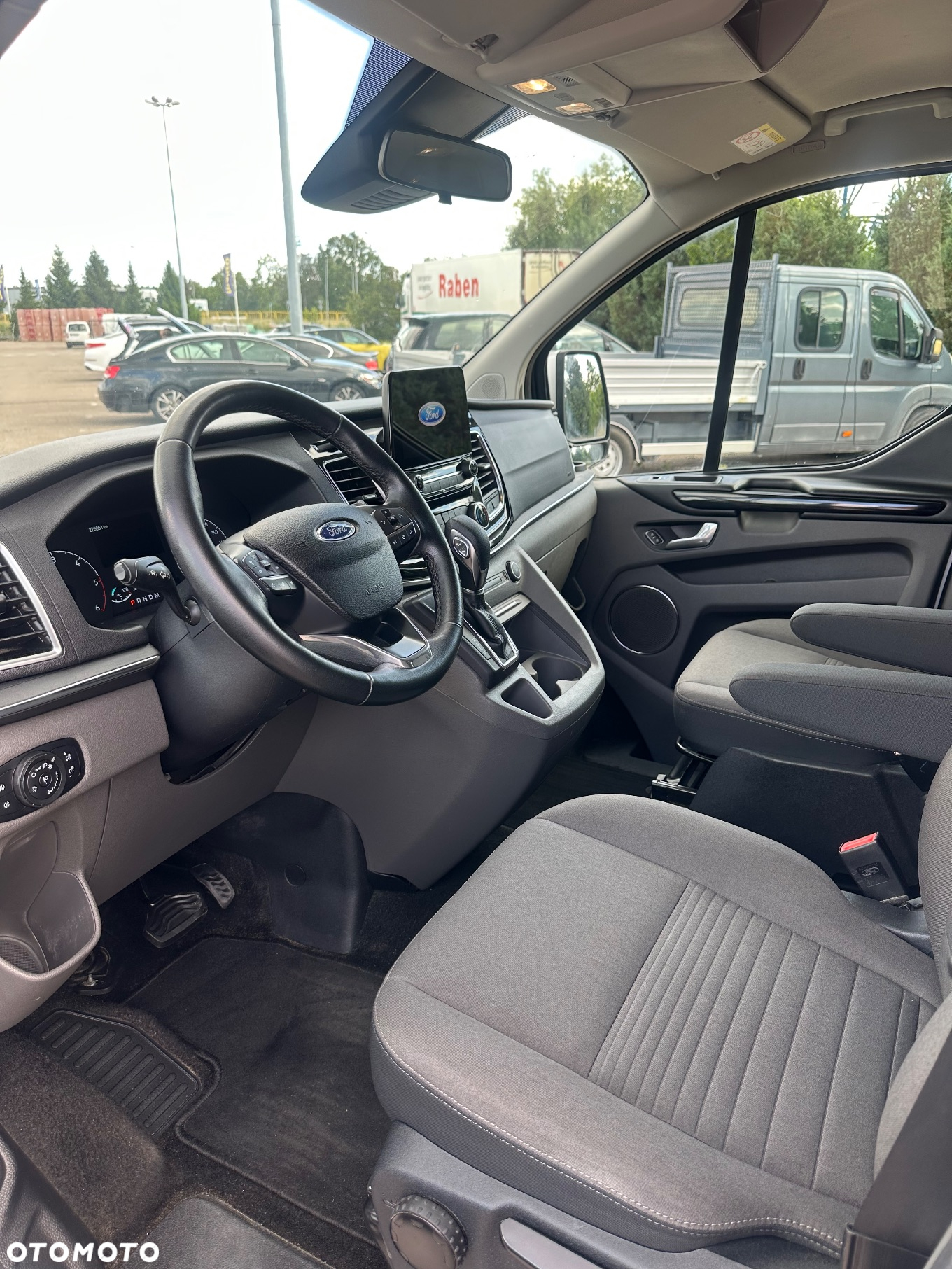 Ford Tourneo Custom 2.0 EcoBlue L2 Titanium SelectShift - 4