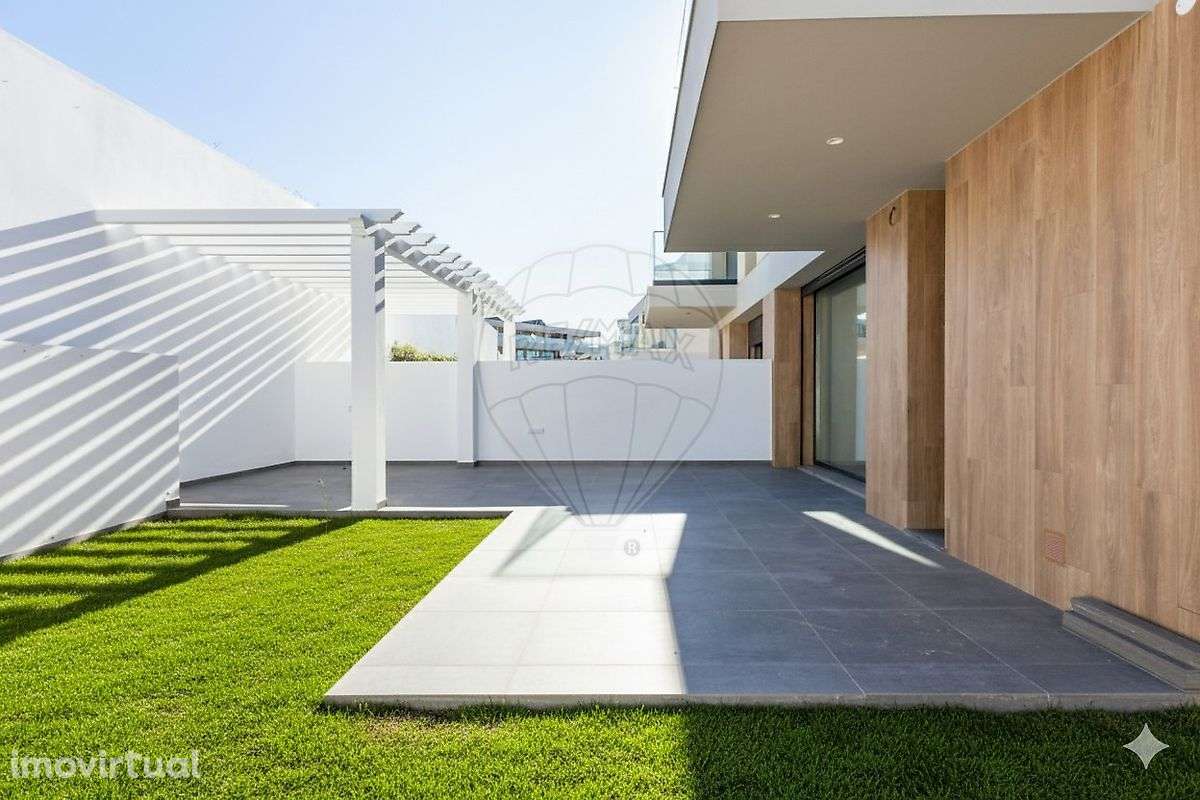 Moradia T4 para venda - Grande imagem: 2/28