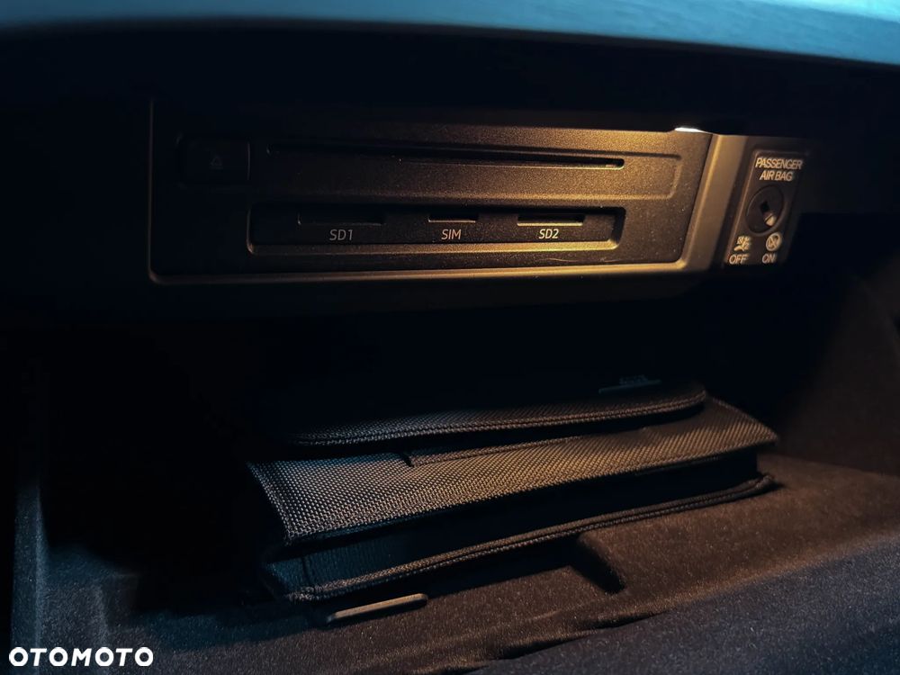 Audi A4 Avant 40 TDI S tronic S line - 33