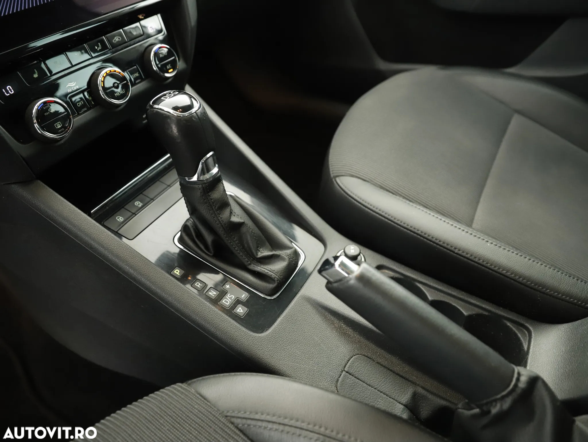 Skoda Octavia 2.0 TDI DSG Style - 13