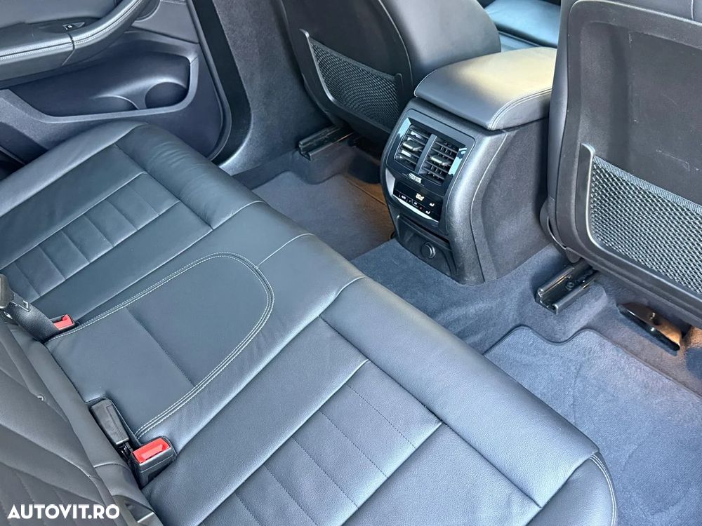 BMW X3 xDrive20d AT xLine - 26