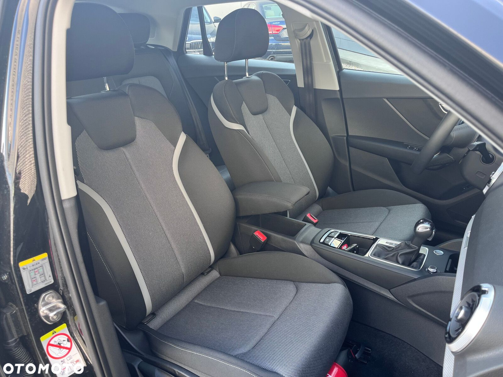 Audi Q2 35 TFSI Advanced S tronic - 9