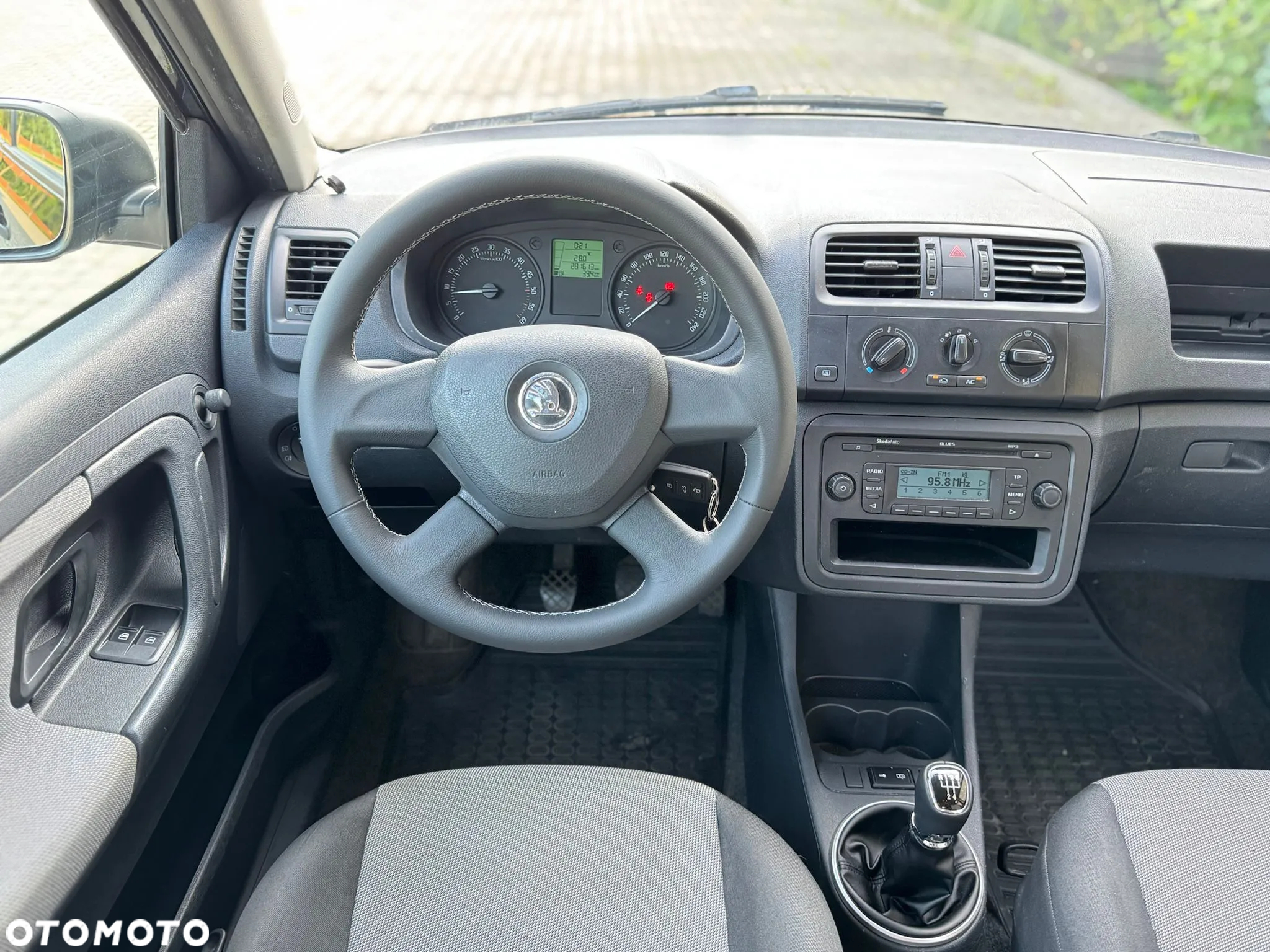 Skoda Fabia - 10