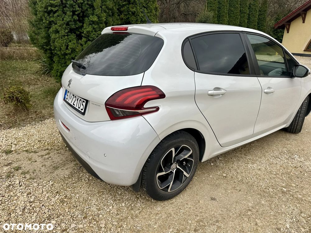 Peugeot 208 1.2 PureTech Allure - 6