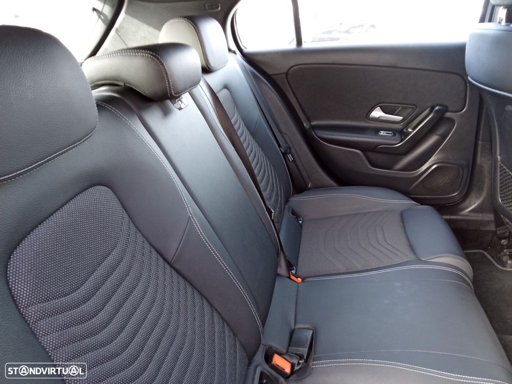 Mercedes-Benz A 250 e Style Plus - 26