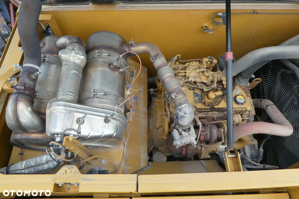 Caterpillar 320 FL PRODUKCIJ JAPOŃSKIEJ - 23