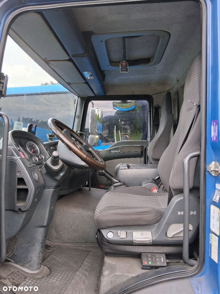 MAN TGL 12.240 4x2 BL - 2