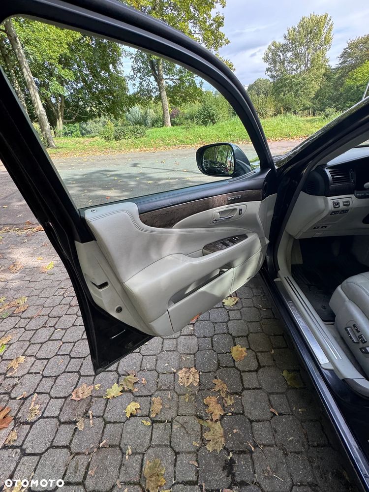 Lexus LS 600h Prestige - 34