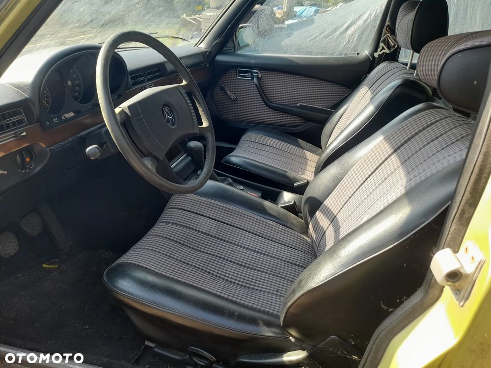 Mercedes-Benz 280 - 8