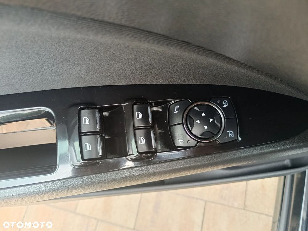 Ford Mondeo 2.0 TDCi STart-Stopp Titanium - 21