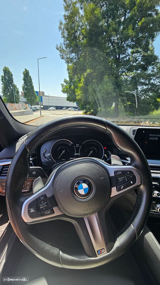 BMW 530 e iPerformance Pack M - 24