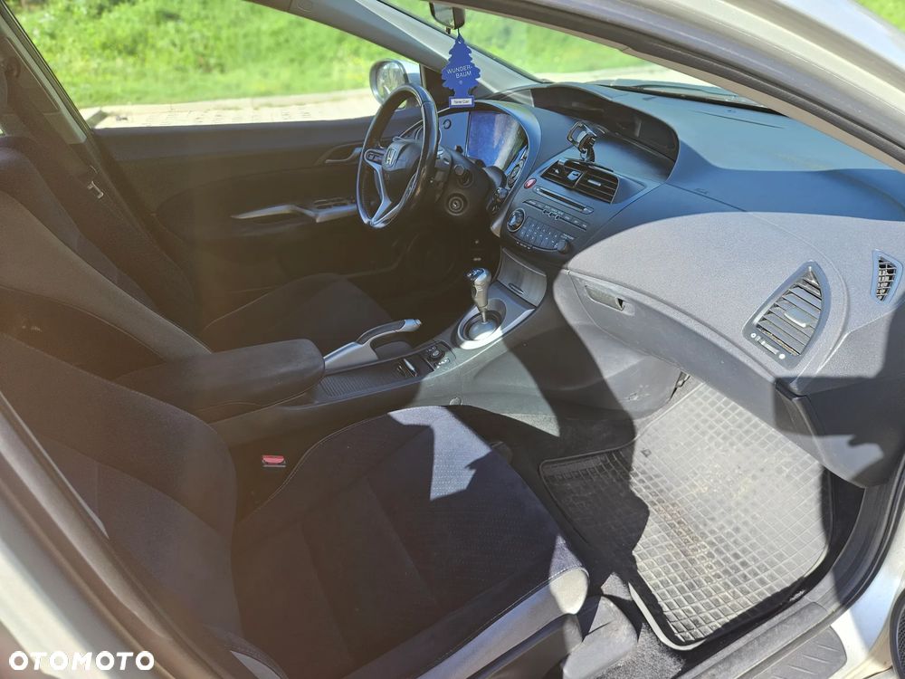 Honda Civic 1.8 Executive - 8