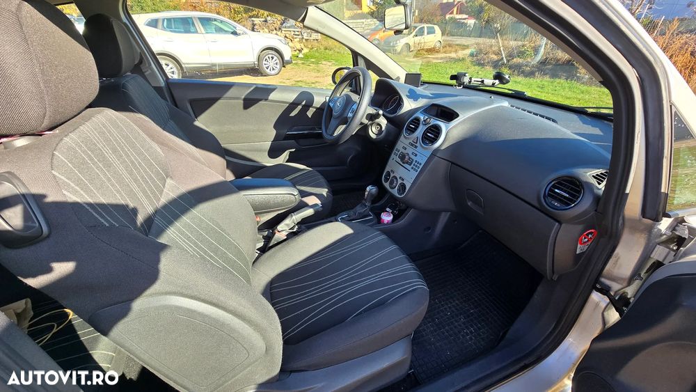 Opel Corsa - 11