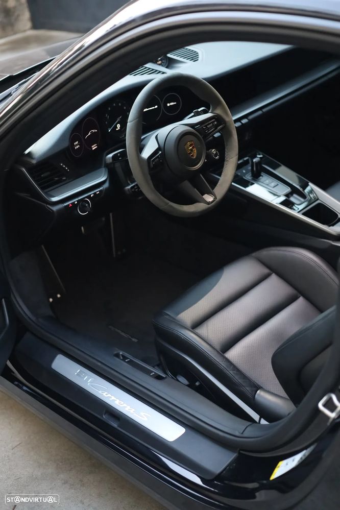 Porsche 911 Série F - 8